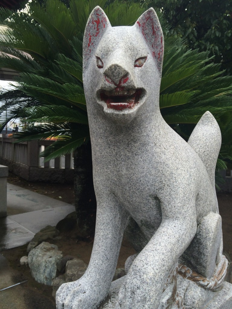 赤稲荷神社狐