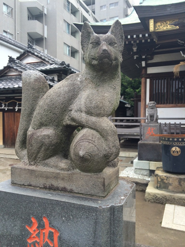 綾瀬稲荷神社狛犬