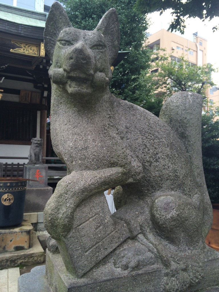 綾瀬稲荷神社狛犬