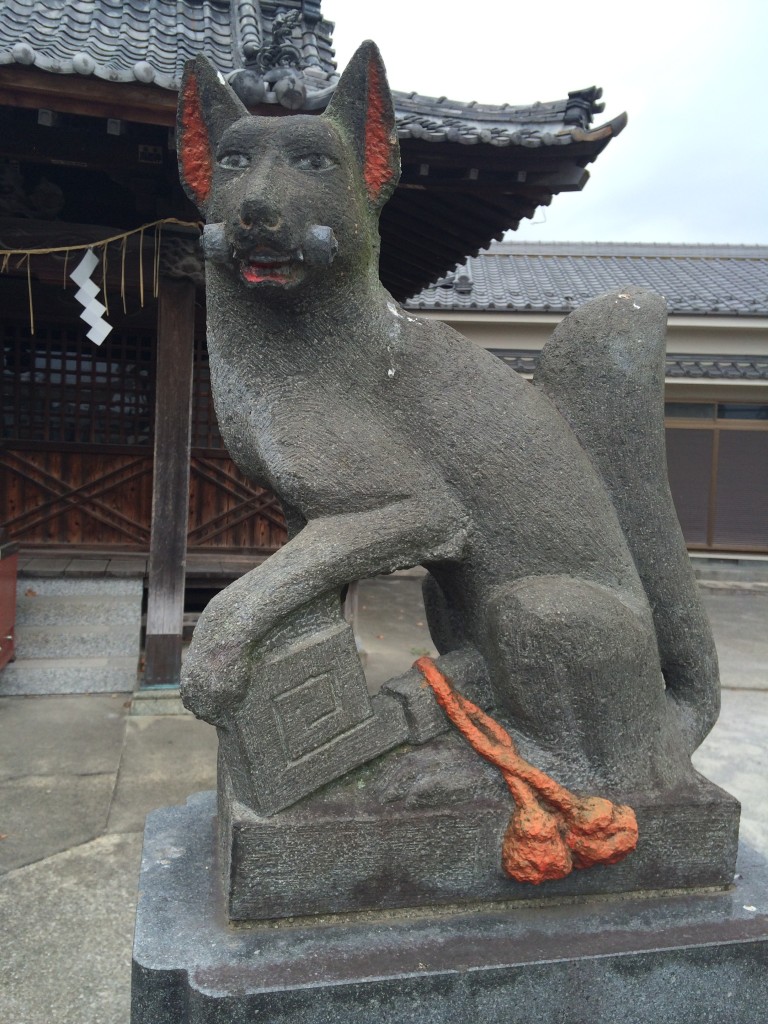 四ッ家稲荷神社狛犬