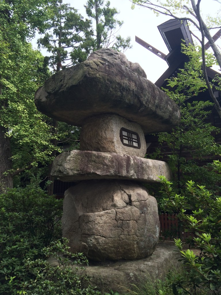 鷲神社石灯籠