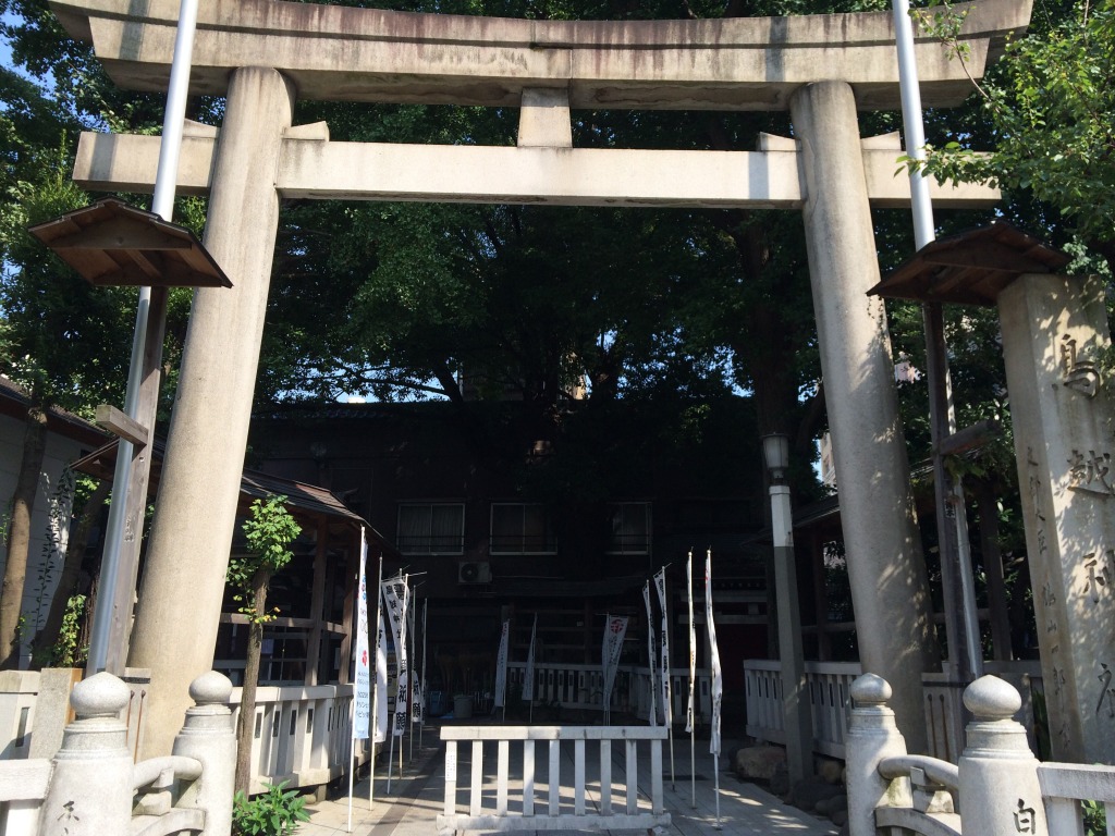 鳥越神社