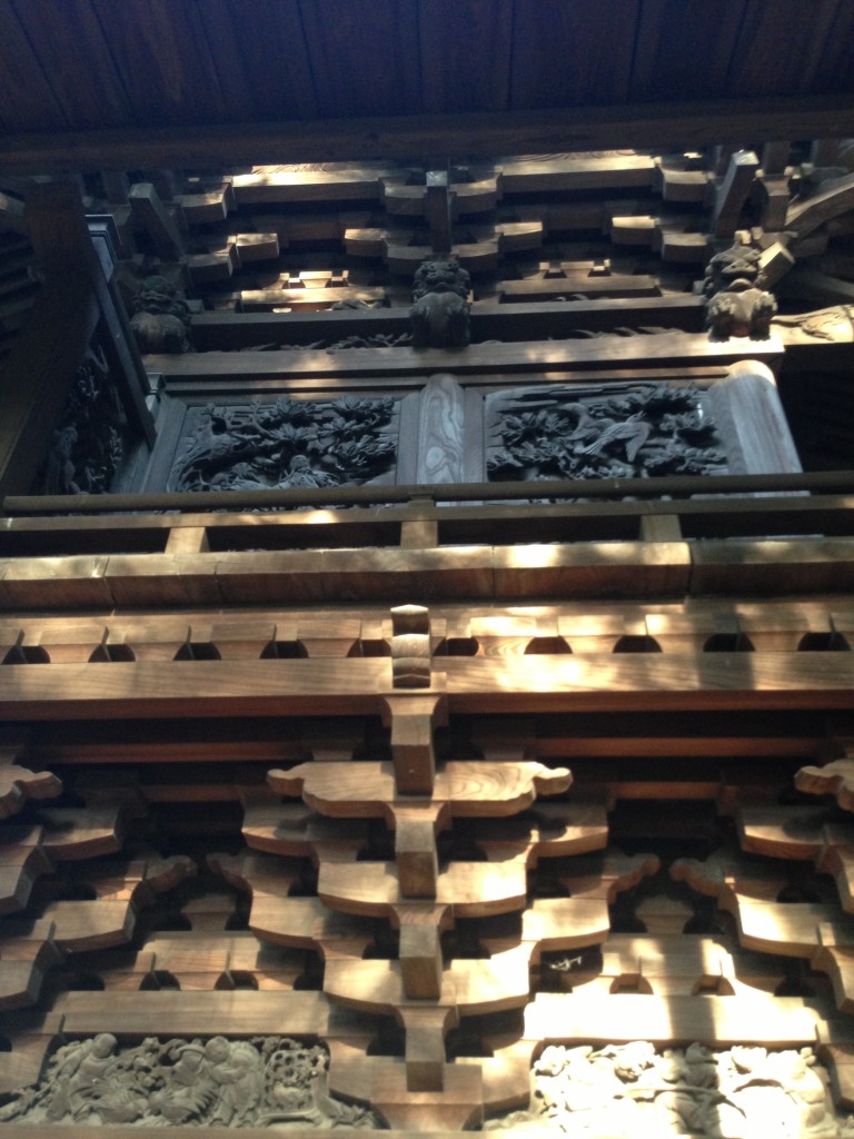 大曽根八幡神社 裏の社