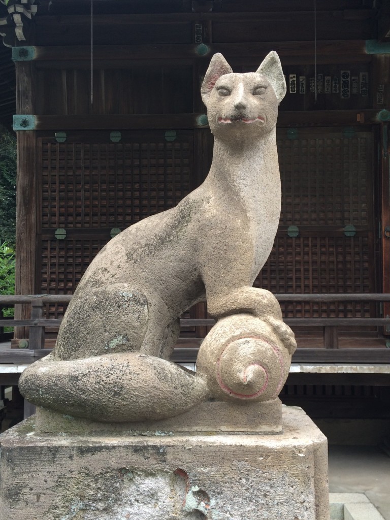 半田稲荷神社 狐