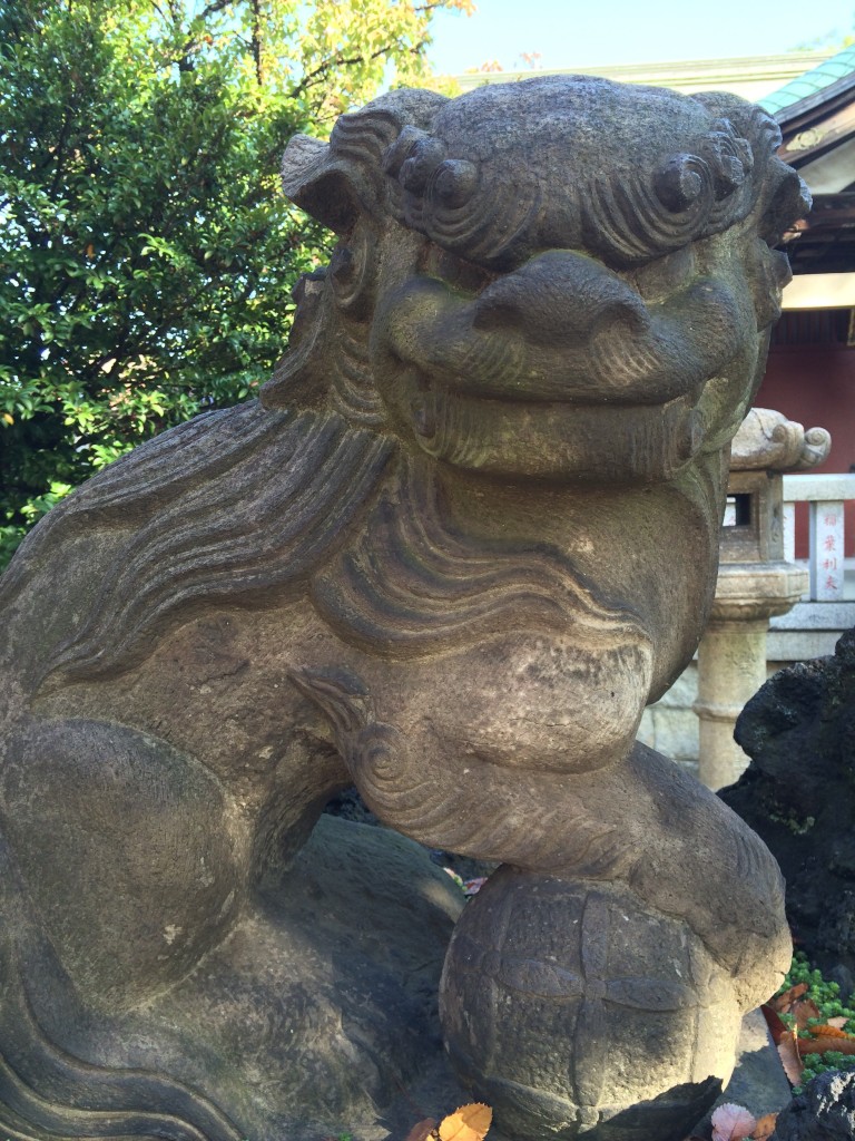 白山神社狛犬近影