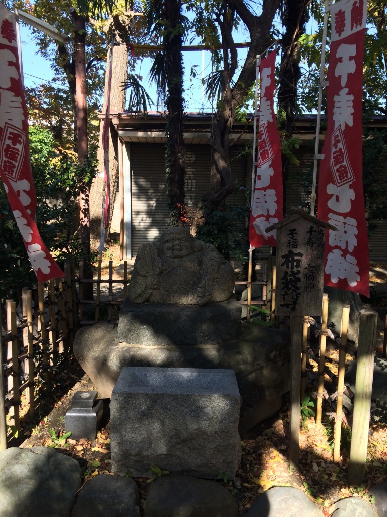 氷川神社 布袋様