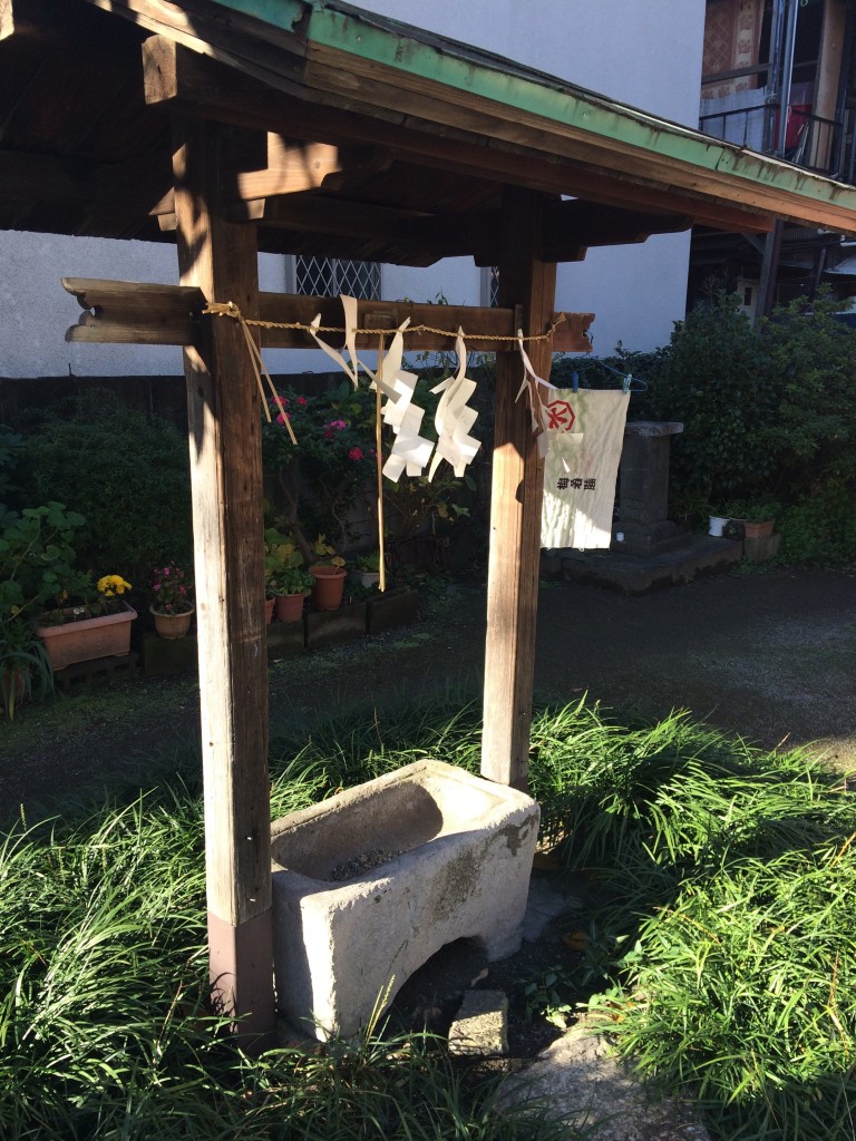 下稲荷神社 手水舎